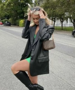 It's Juliet COATS Farah Faux Leather Blazer